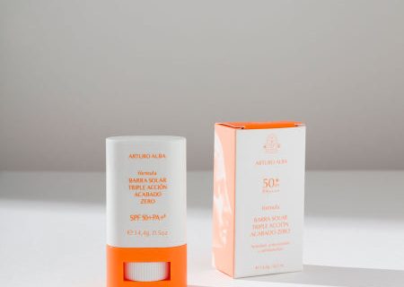 Arturo Alba Barra Solar Triple Acción SPF50 PA++++ 14,4g